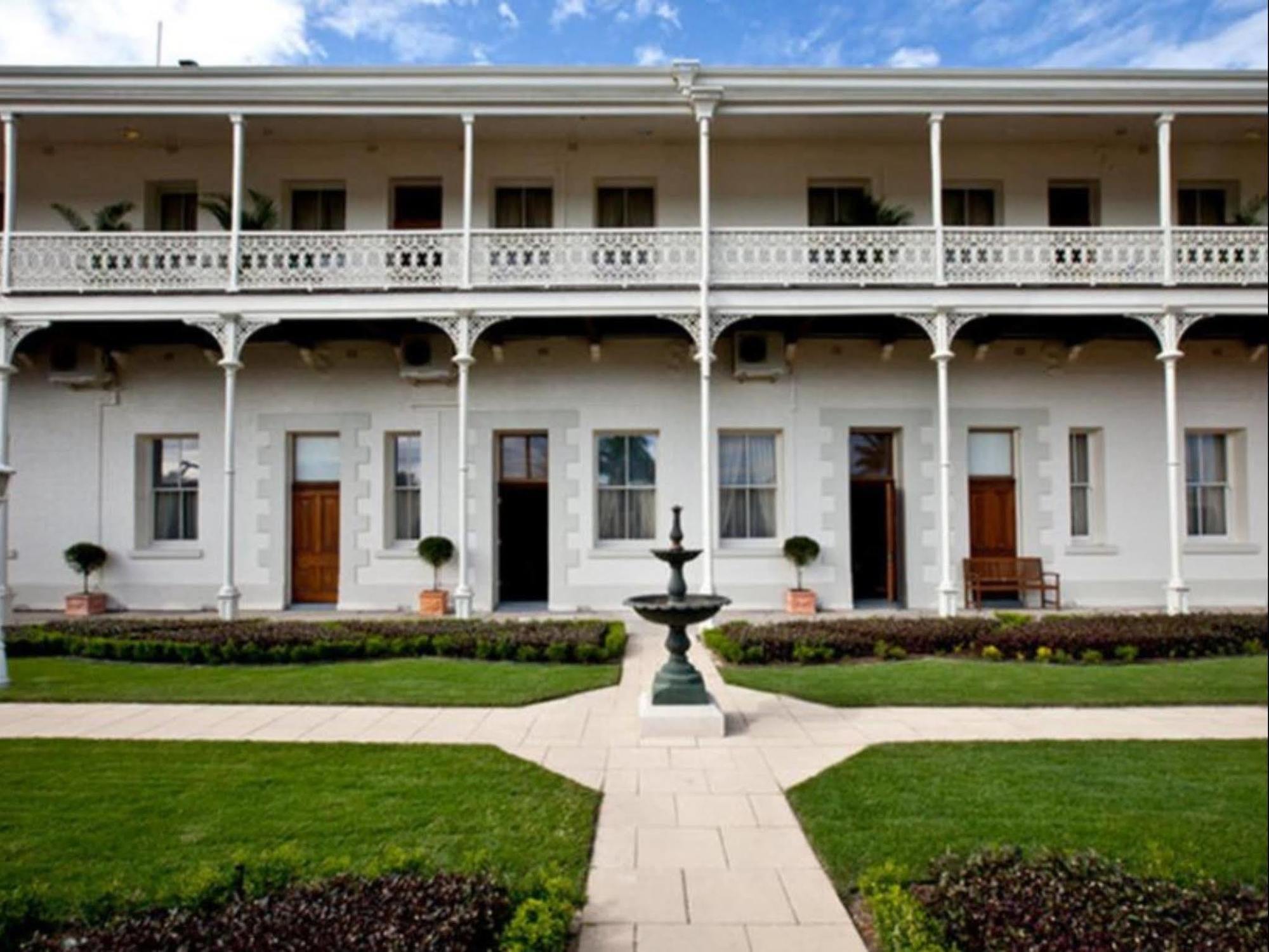 Denison Boutique Hotel Rockhampton Exterior photo